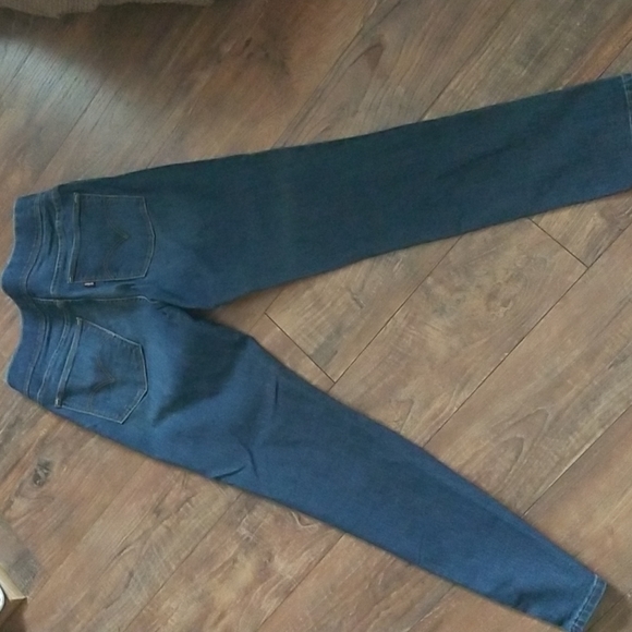 SALE💥Levi's Jeggings - Picture 5 of 7